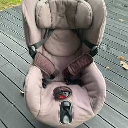 Fotelik obrotowy Maxi Cosi Axiss 9-18kg
