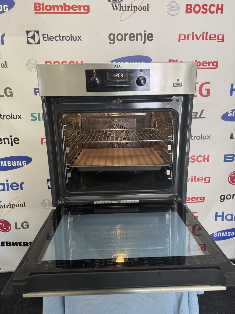 Духовова шафа AEG BEB351010M