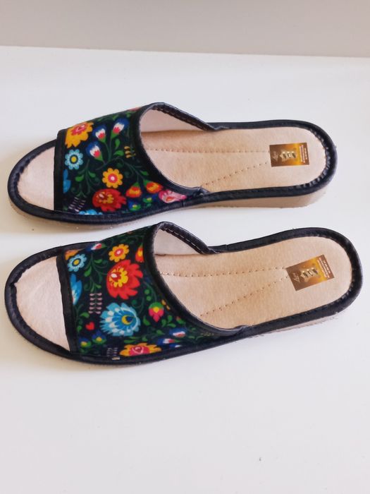 Pantofle/klapki damskie, rozmiar 40 ,nowe z metką