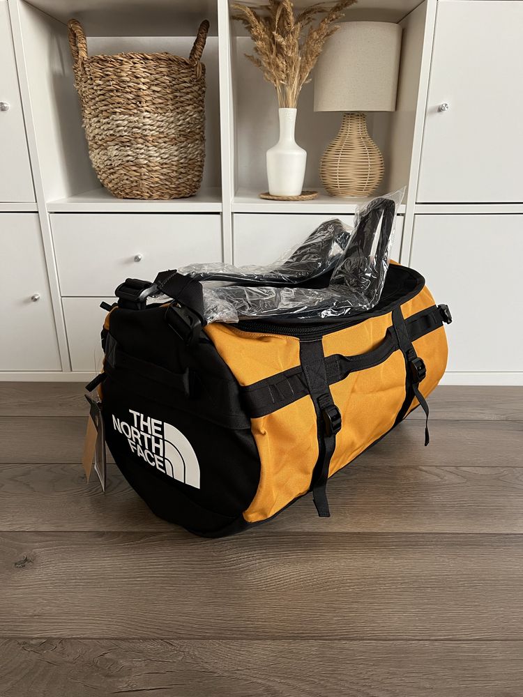 The North Face Gilman Duffel S оригінал Base Camp Duffel