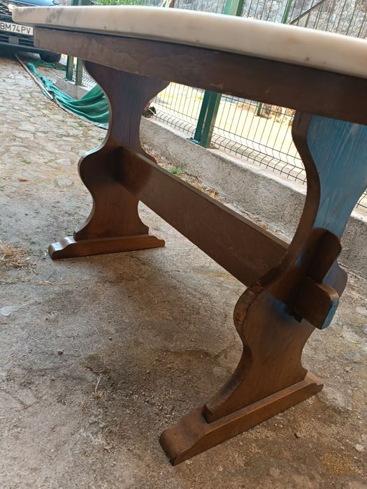 Mesa de jantar em pedra mármore