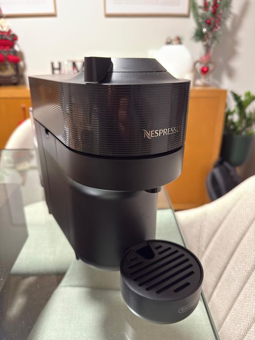 Máquina de Café Nespresso Vertuo Pop