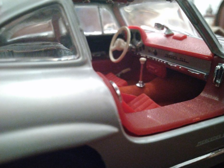 Mercedes-Benz 300 SL "Gullwing" 1/18 marca Kyosho