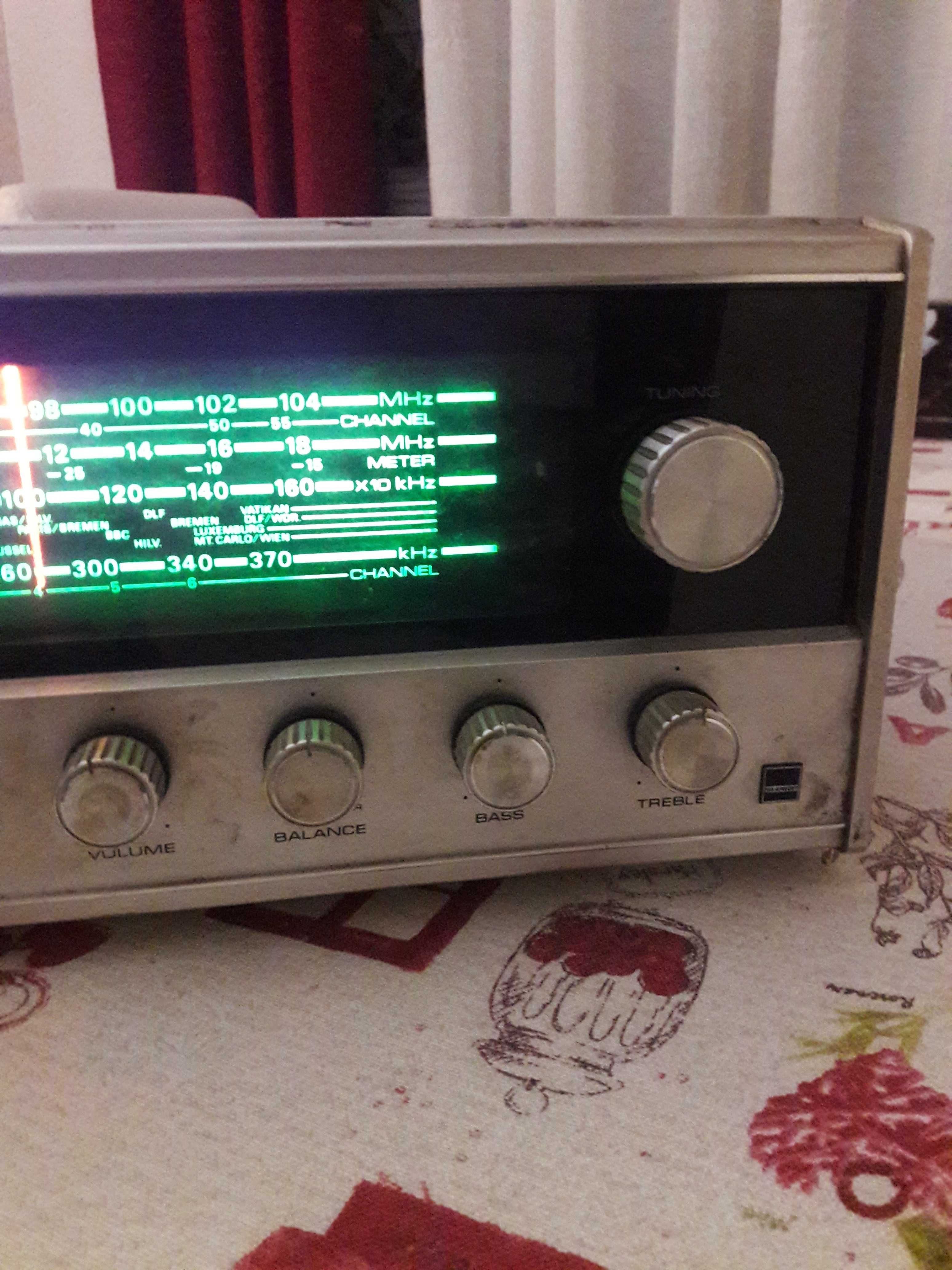 Rádio amplificador Sharp SA-607H