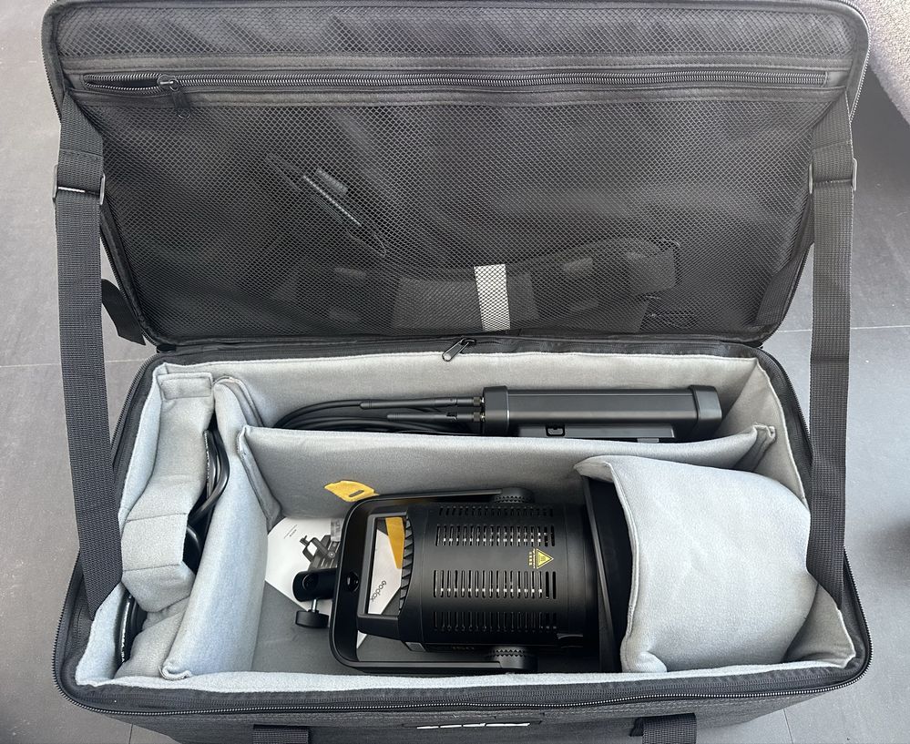 Luz Contínua de Estúdio Fotográfico Godox VL150 | Preto