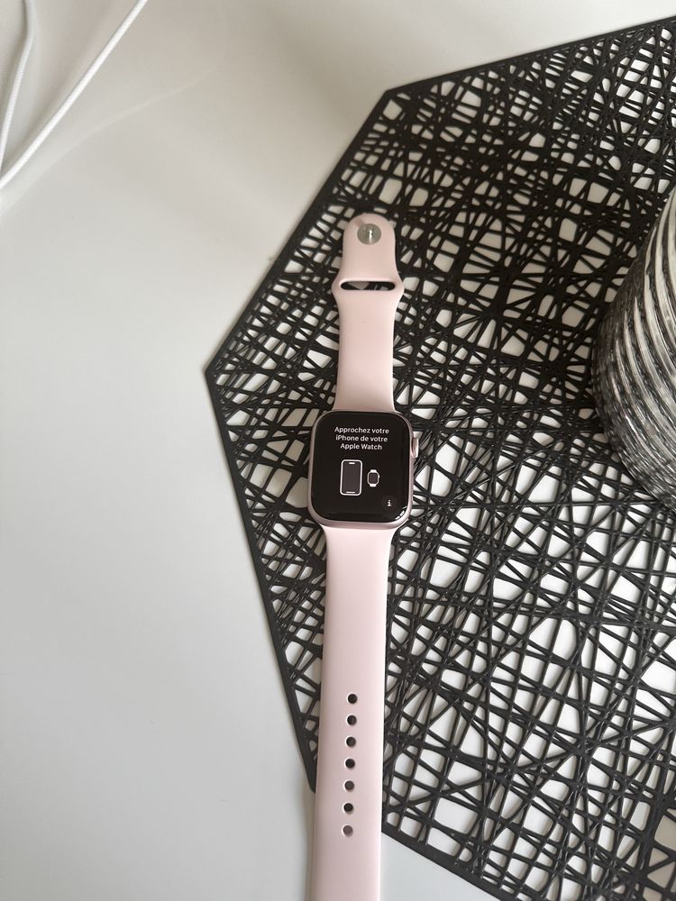 Apple Watch series 9 45 mm light pink