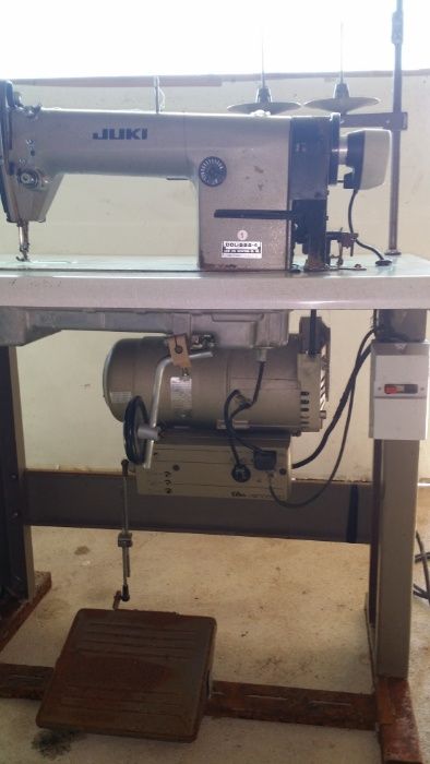 Máquinas de Costura de malhas trifasicas (1)