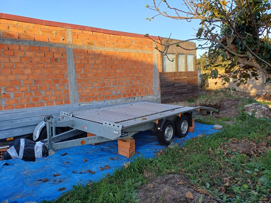 Atrelado transporte de carros