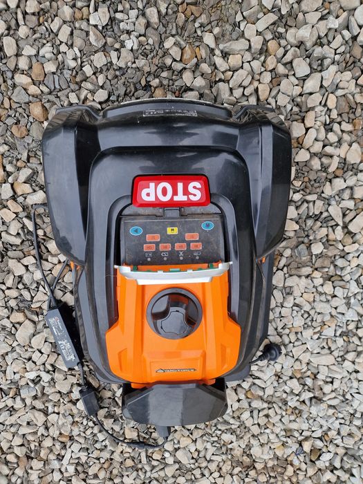 Robot koszący 1000m2