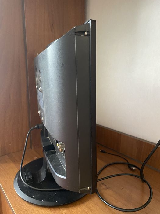 Монітор LG 15LC1RB