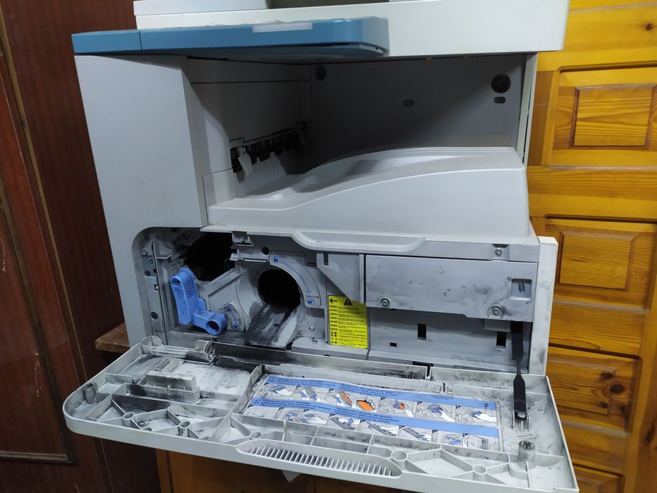 Ксерокс Canon IR2016J