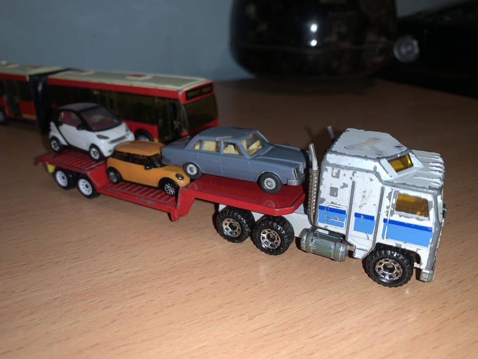 Машинки фуры тягачи автобусы