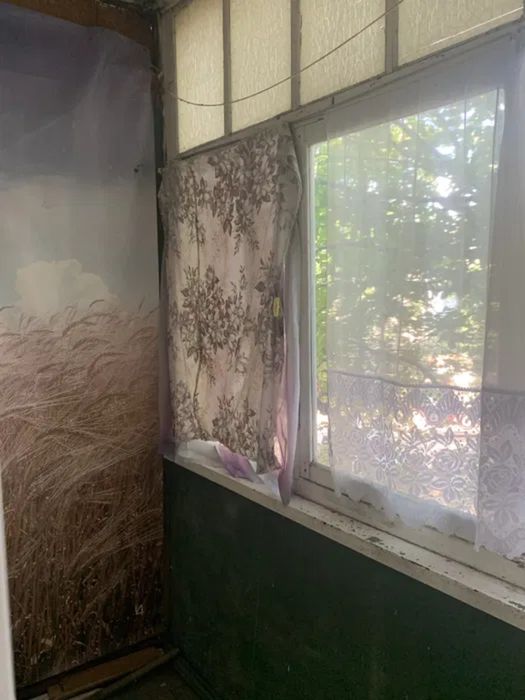 Продам трикімнатну квартиру 62 м² в центрі міста.