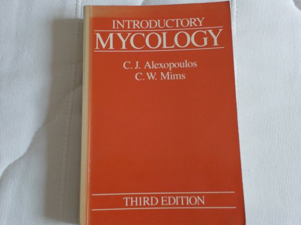 Livro "Mycology" 3º edição, em Inglês
