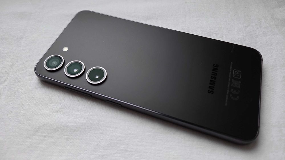 Samsung S23 8/256 GB