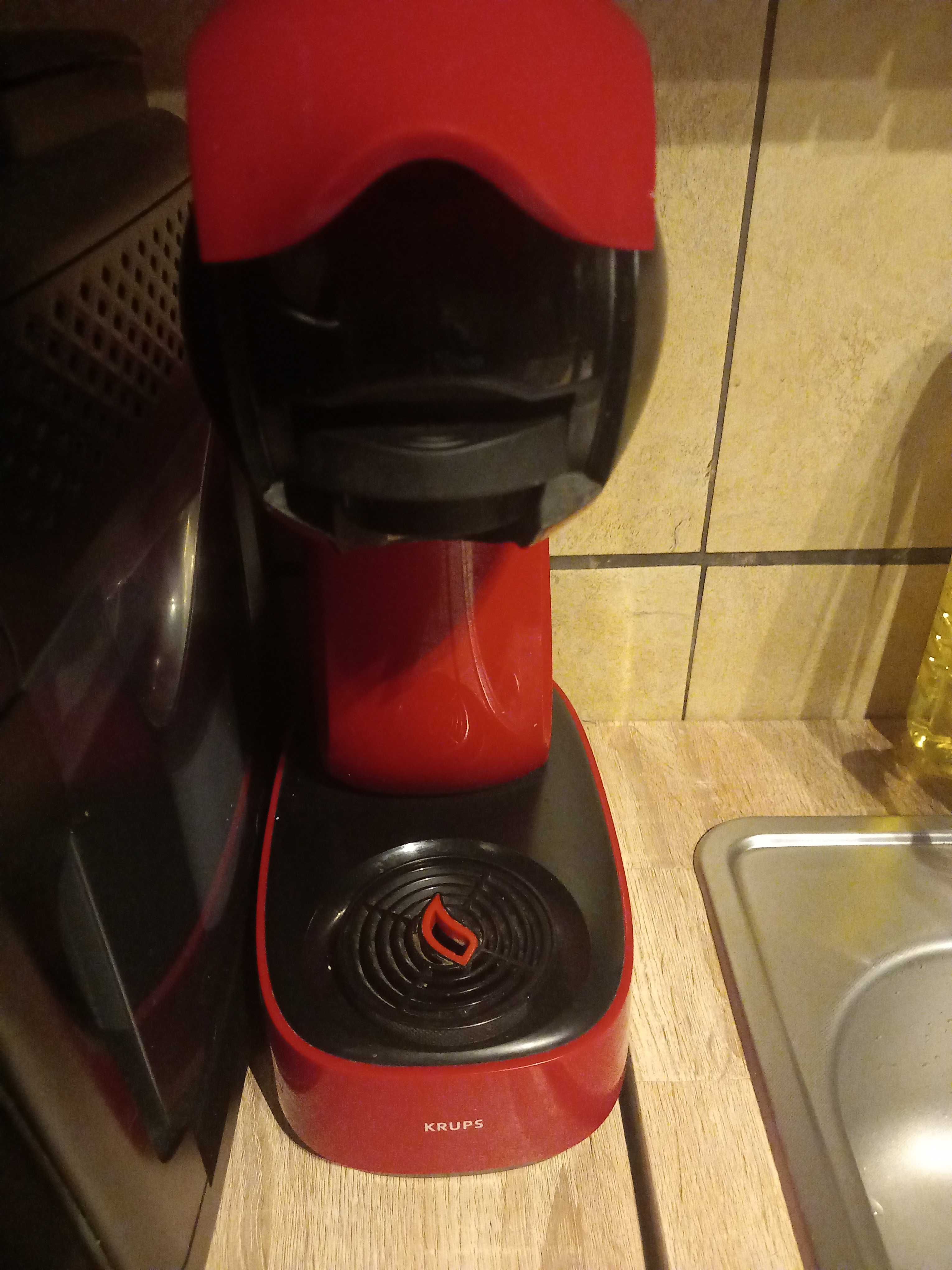 Ekspres kapsułkowy Krups + zapas kapsułek