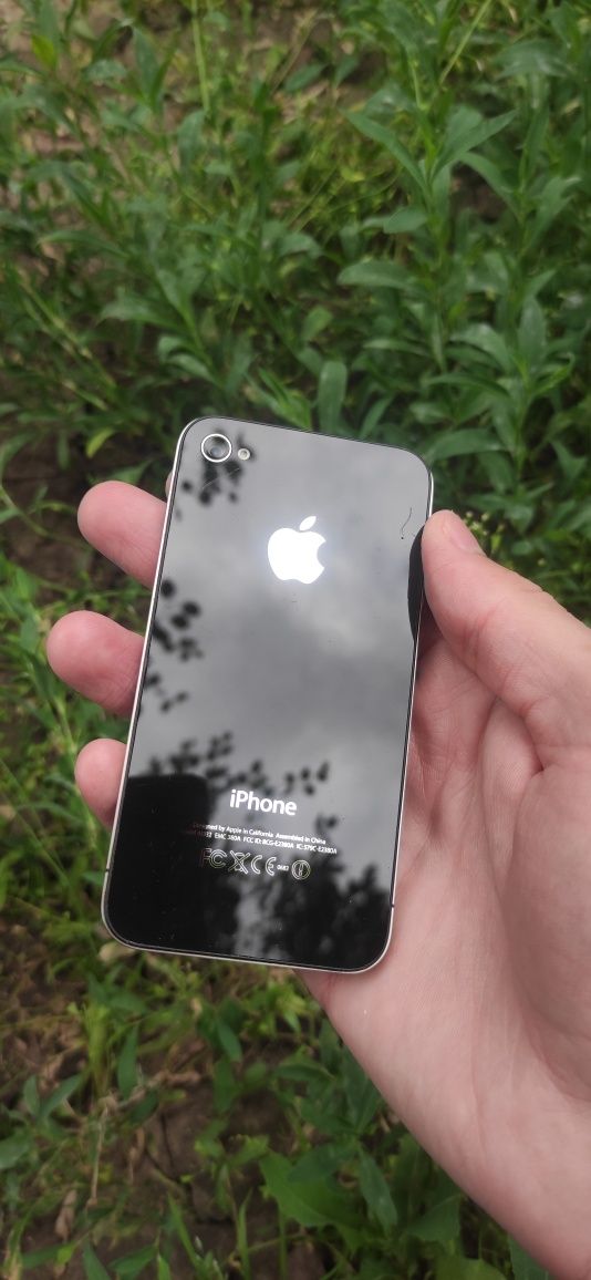iPhone 4 16GB + чохол та плівка | Без iCloud | Гарний стан | 400 грн