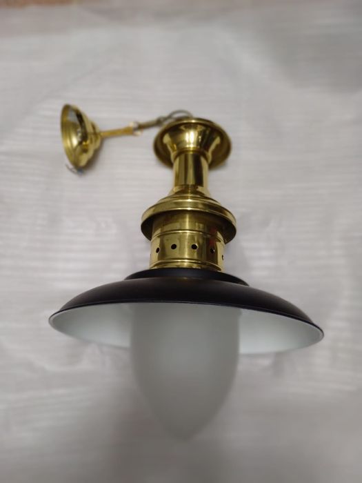 Candeeiros naúticos na marina Cascais