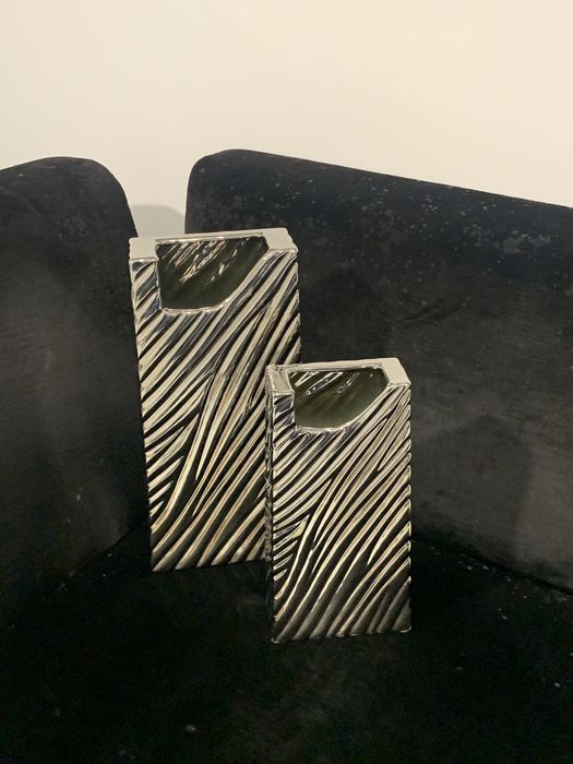 Peças decorativas prateadas