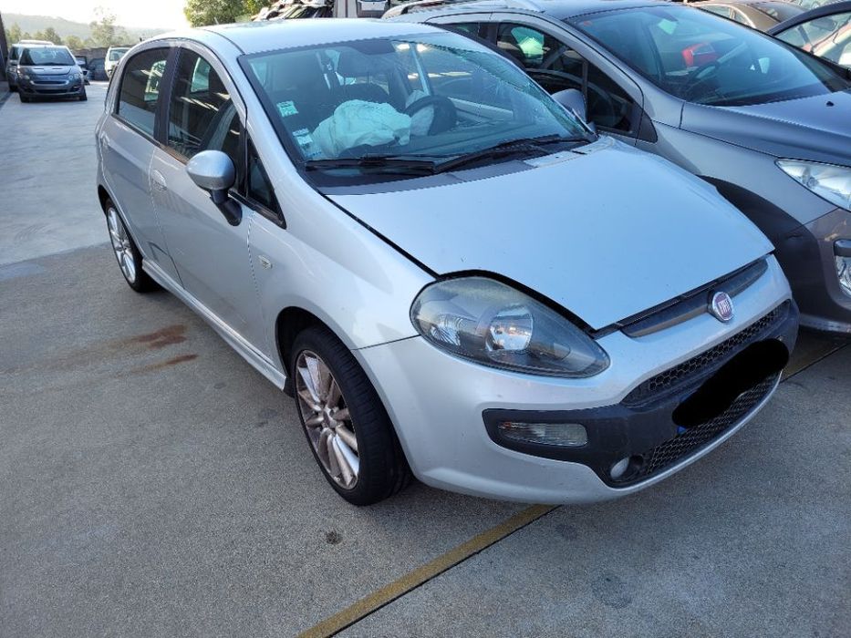 Fiat Grande Punto Evo para peças
