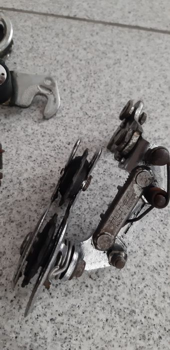 Desviador muito antigo HURRET