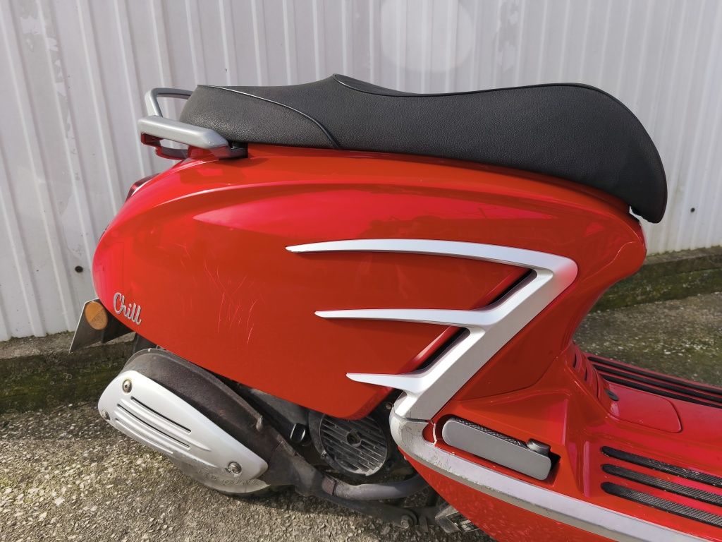 Scooter UM Chill 125