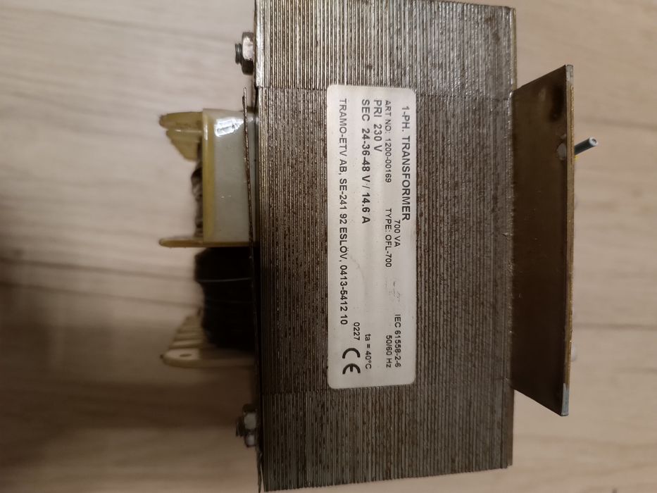 Transformator sieciowy jednorazowy 700va