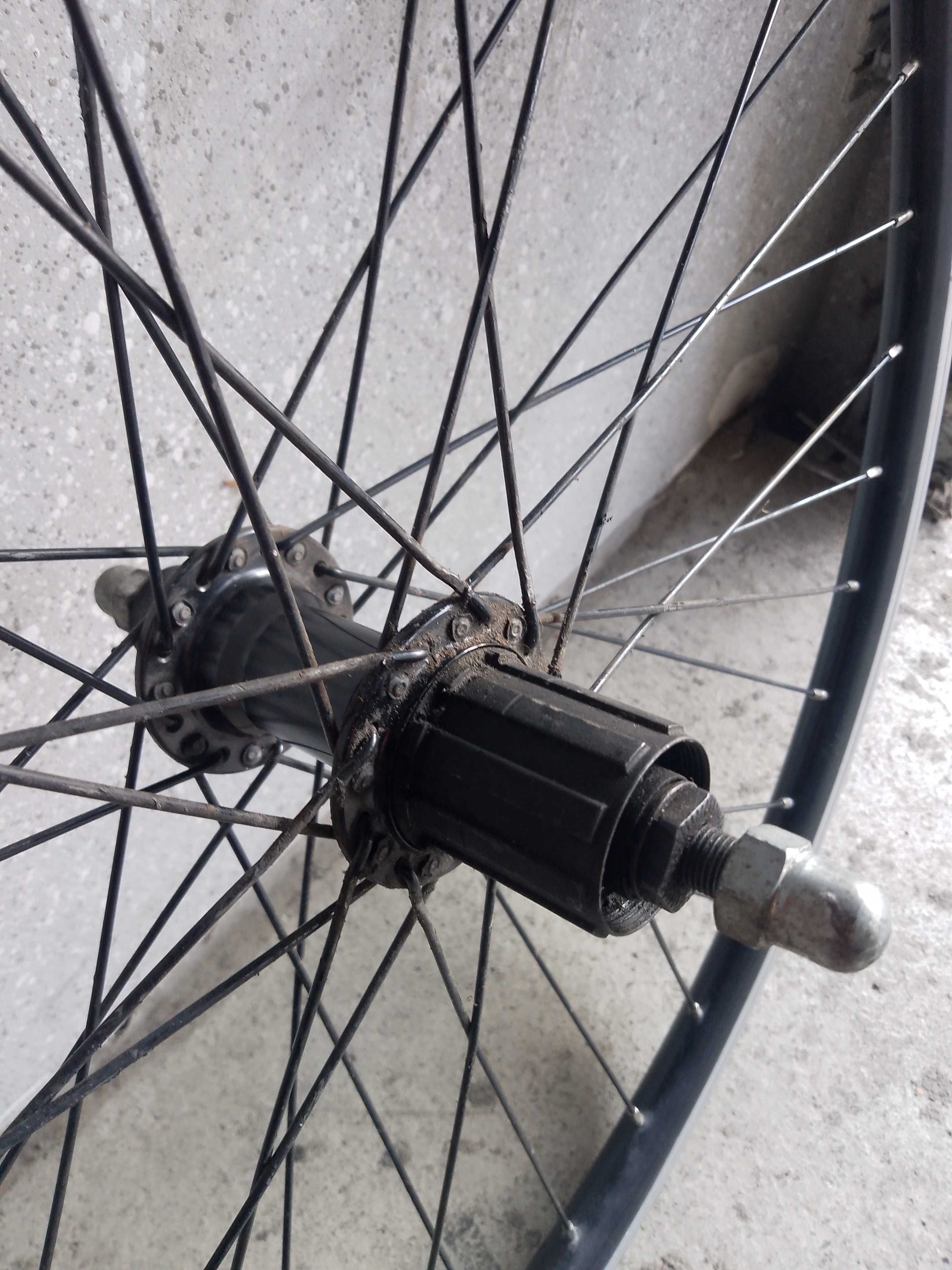 Koło 26 rodi stożek ,pod kasetę 6,7,8 rzedową,piastą Shimano parallax