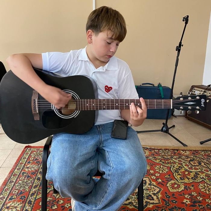 УРОКИ ГІТАРИ. Вчитель гітари. Репетитор. Гітара з нуля. Хмельницький