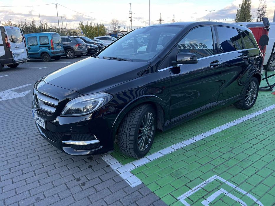 МерседесБенс В250 е