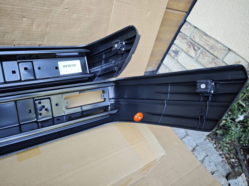 VW Golf MK1 Cabrio komplet zderzaków - NOWE