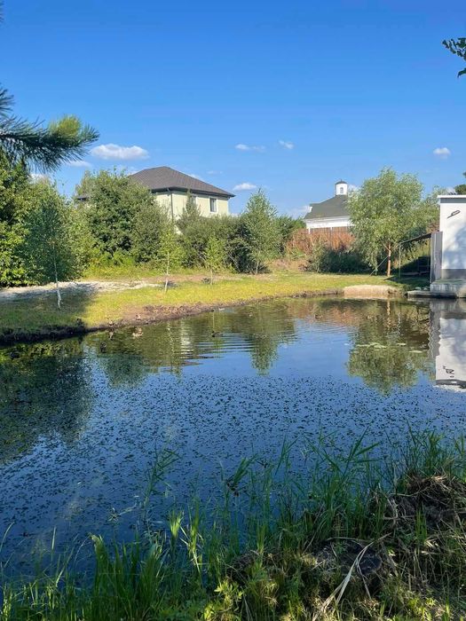 Прекрасный дом в новой коттеджной застройке в п. Козин!