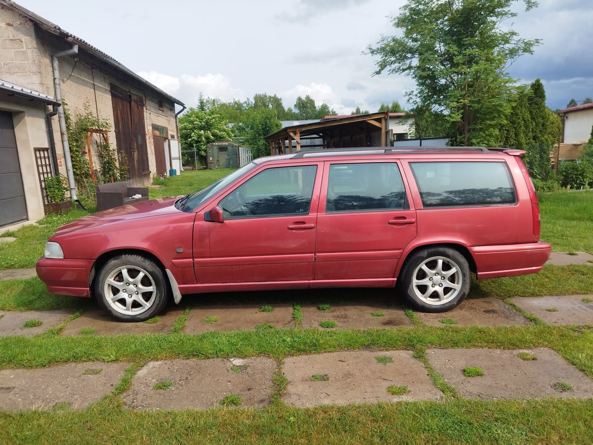Volvo v70 2.4 Turbo kombi alufelgi pali śmiga HAK