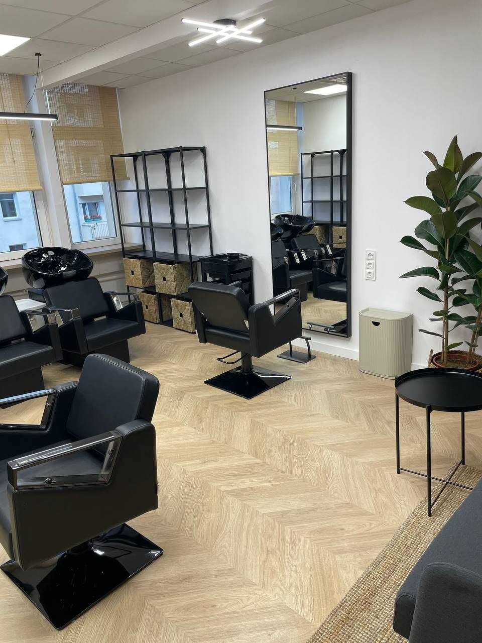 Stanowisko dla fryzjera w centrum Warszawy