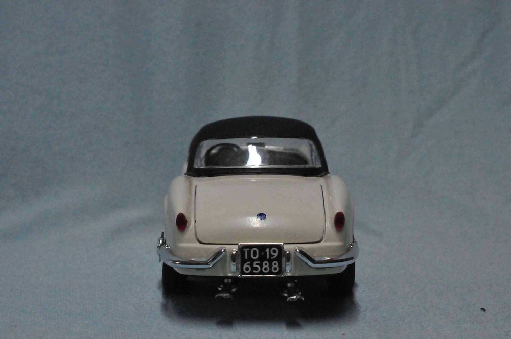 Burago - Lancia Aurélia B24 Spider