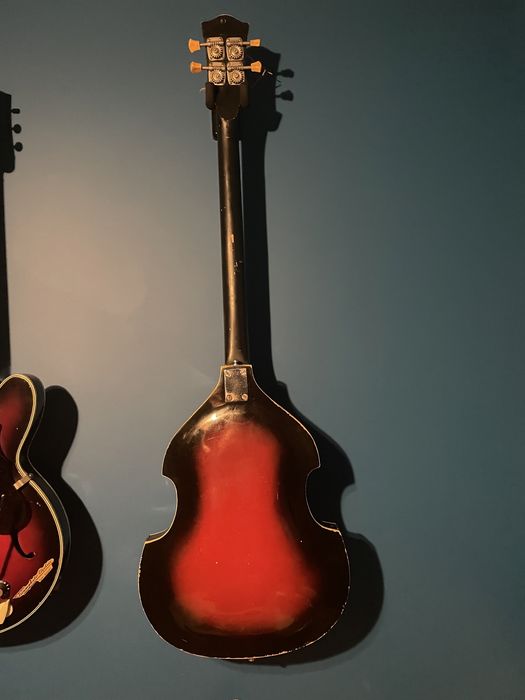 Kремона Gibson bass.