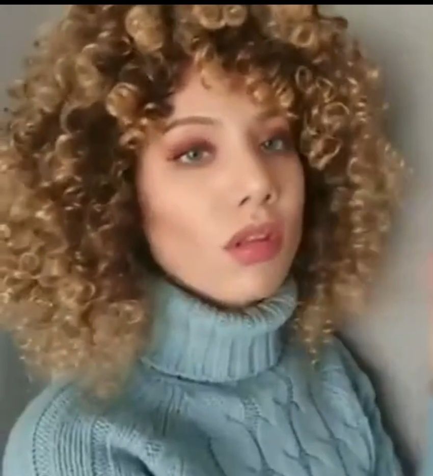 Peruka damska  afro