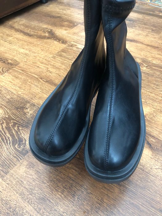 Ботинки жіночі осінні