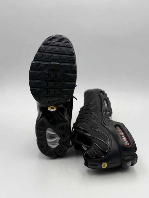 Buty meskie Mokasyny Nike_Air_Max_TN_Plus_Black R.43