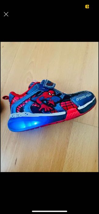 tenis homem aranha