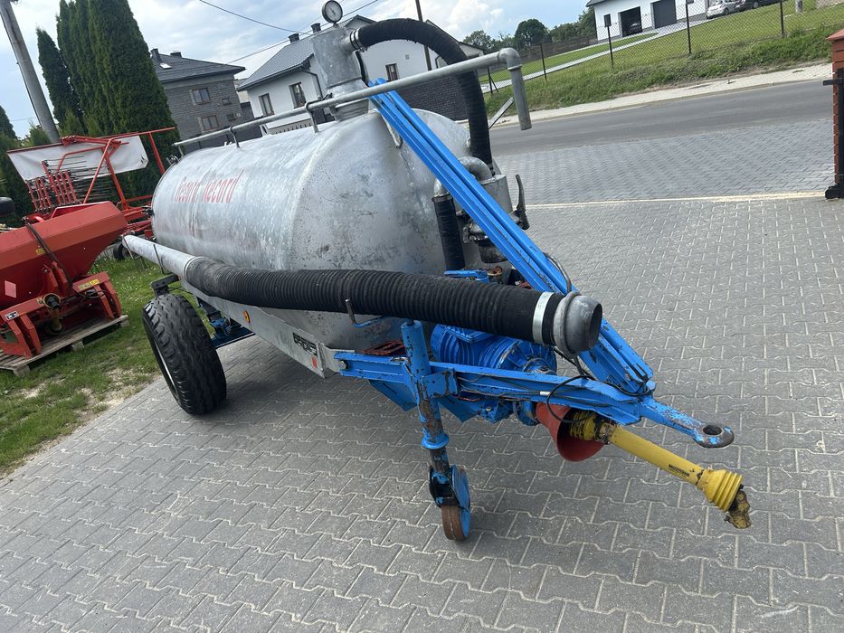 Beczka asenizacyjna beczkowóz szambiarka Record 3000l ocynk igła 4000l