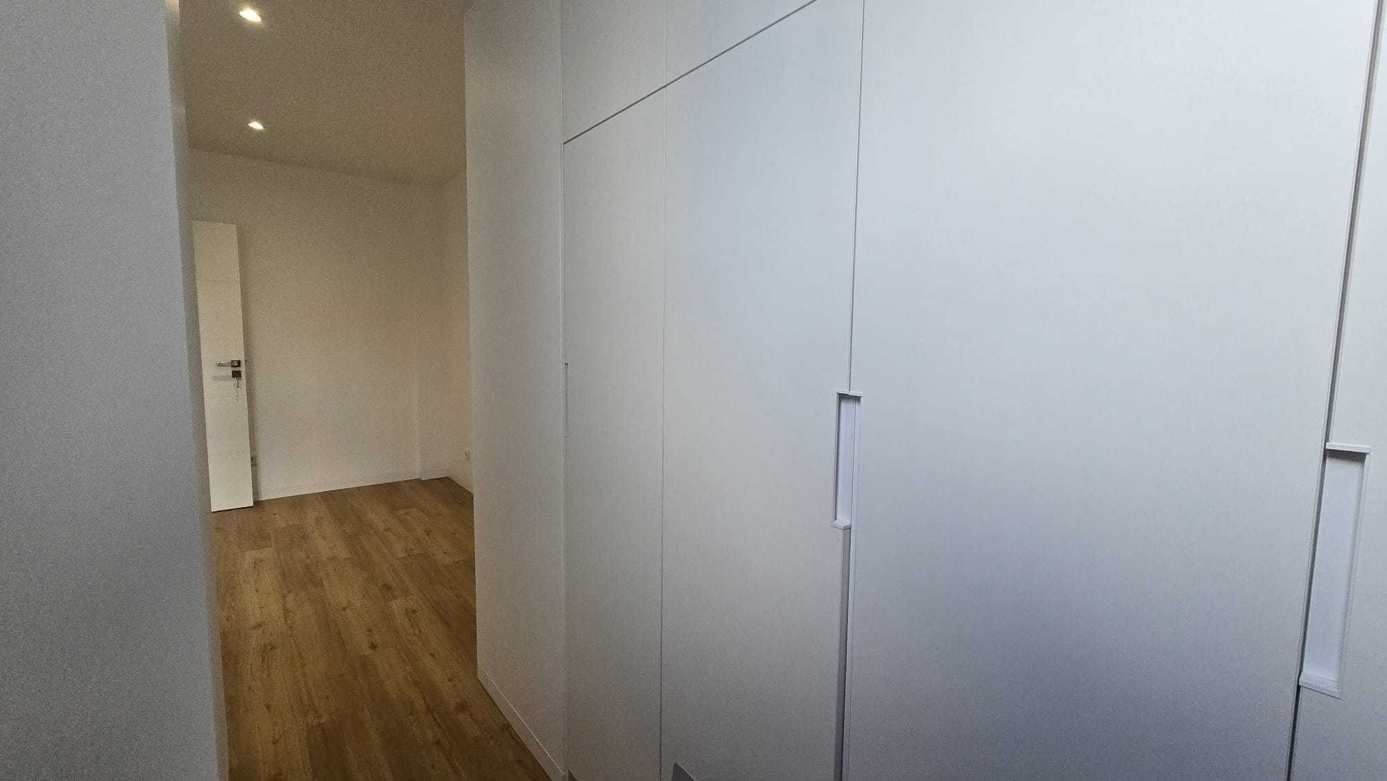 Vende-se Andar moradia NOVOS  T2 Campanhã