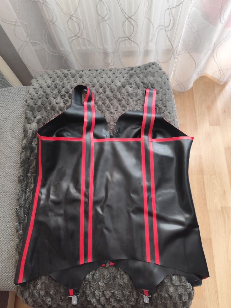 Corselet lateksowy