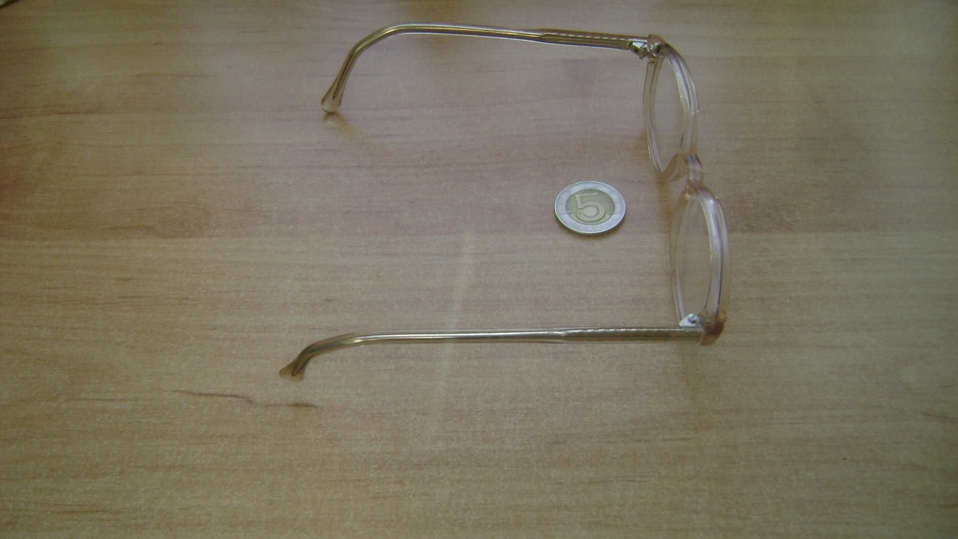 Starocie z PRL - Okulary damskie korekcyjne -1 dioptria rozstaw 13cm