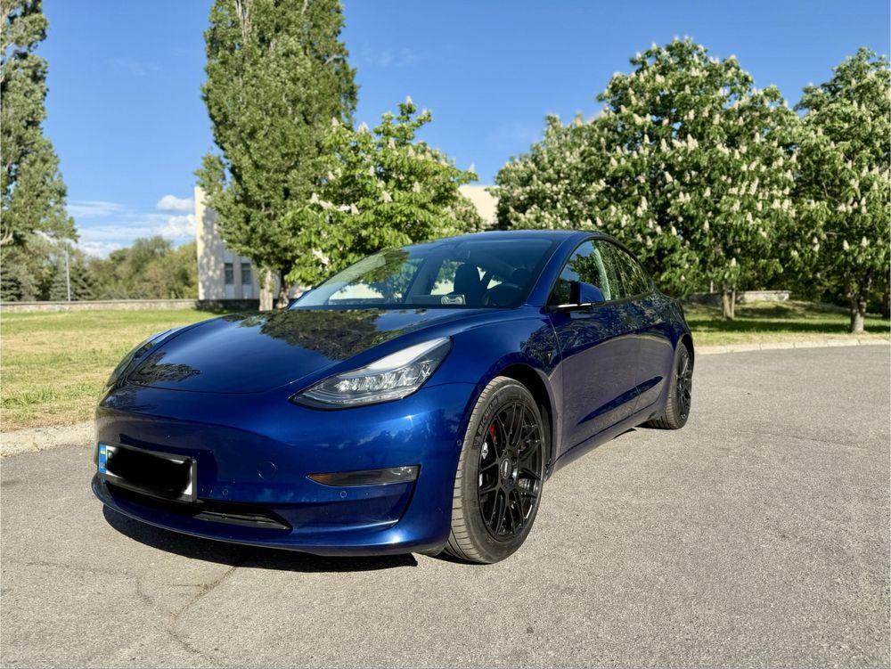 Tesla Model 3 Performance 2018 | Ракета на колесах! 0-100 за 3.3 сек