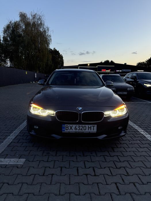 BMW 2012р 2.0 бенз 285PS