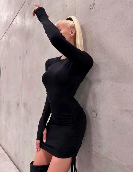 чёрное коктейльное платье