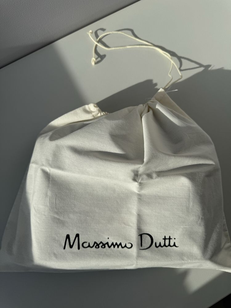 Шкіряна сумка Massimo Dutti