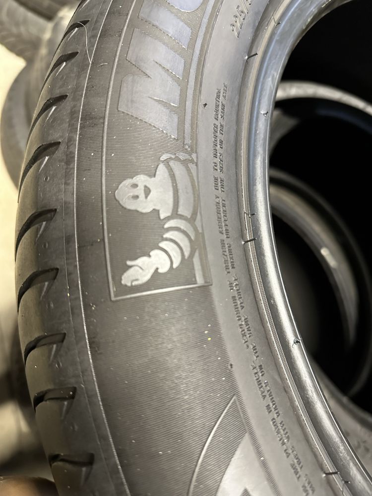 Резина 225/55/17 Michelin R17 пара літо 2 шт 2019