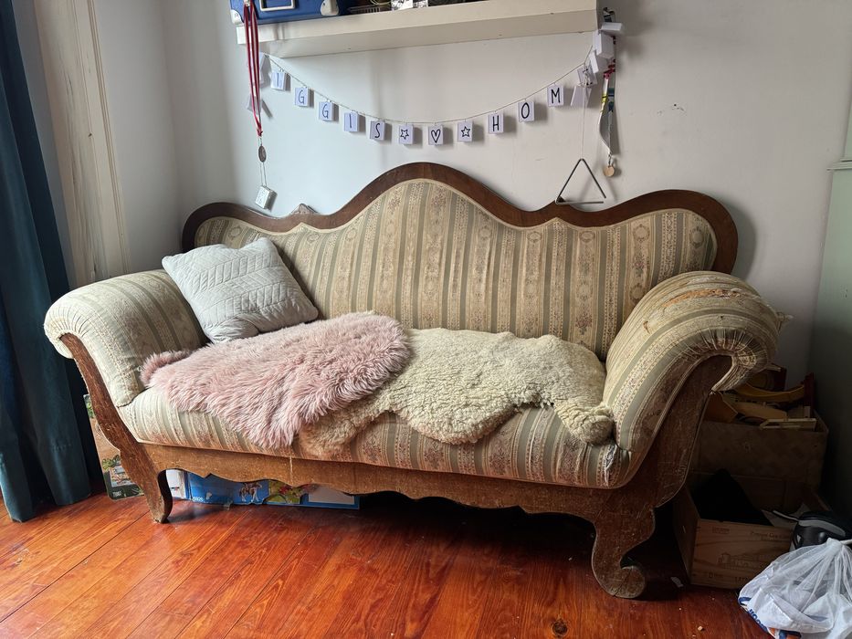 Sofá antigo para restauro / BIEDERMEIER / Chaise longue /